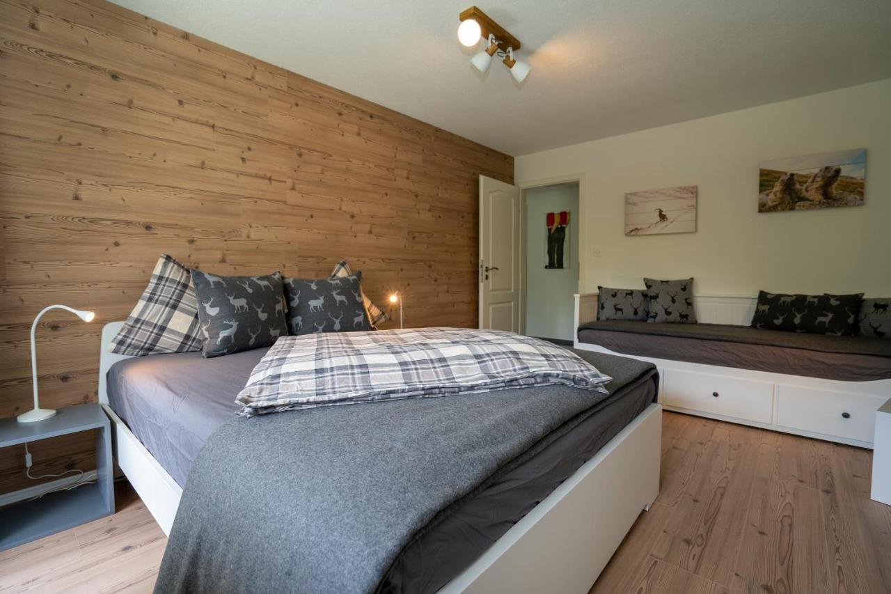 Aaa Chalet Allegra Rojo With Mountain View Scuol Exterior foto