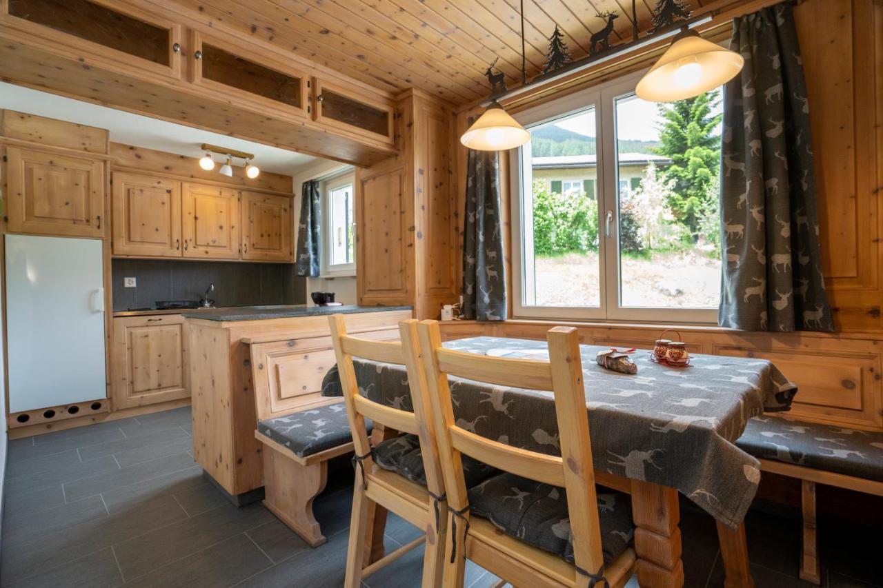 Aaa Chalet Allegra Rojo With Mountain View Scuol Exterior foto